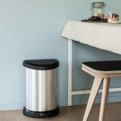 Curver Poubelle à Pédale Deco Et Bac Interne 20 L Argenté 240568 -Pegane Shop curver poubelle a pedale deco et bac interne 20 l argente 240568 11523072 30186890 1140x1140