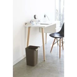 Yamazaki Poubelle En Polypropylène Et Poignée En Bois Como. -Pegane Shop poubelle en polypropylene et poignee en bois como 13841982 38380222 1140x1140